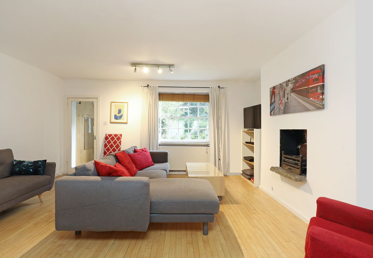 Apartment in London - Regent's Park Albert NW1