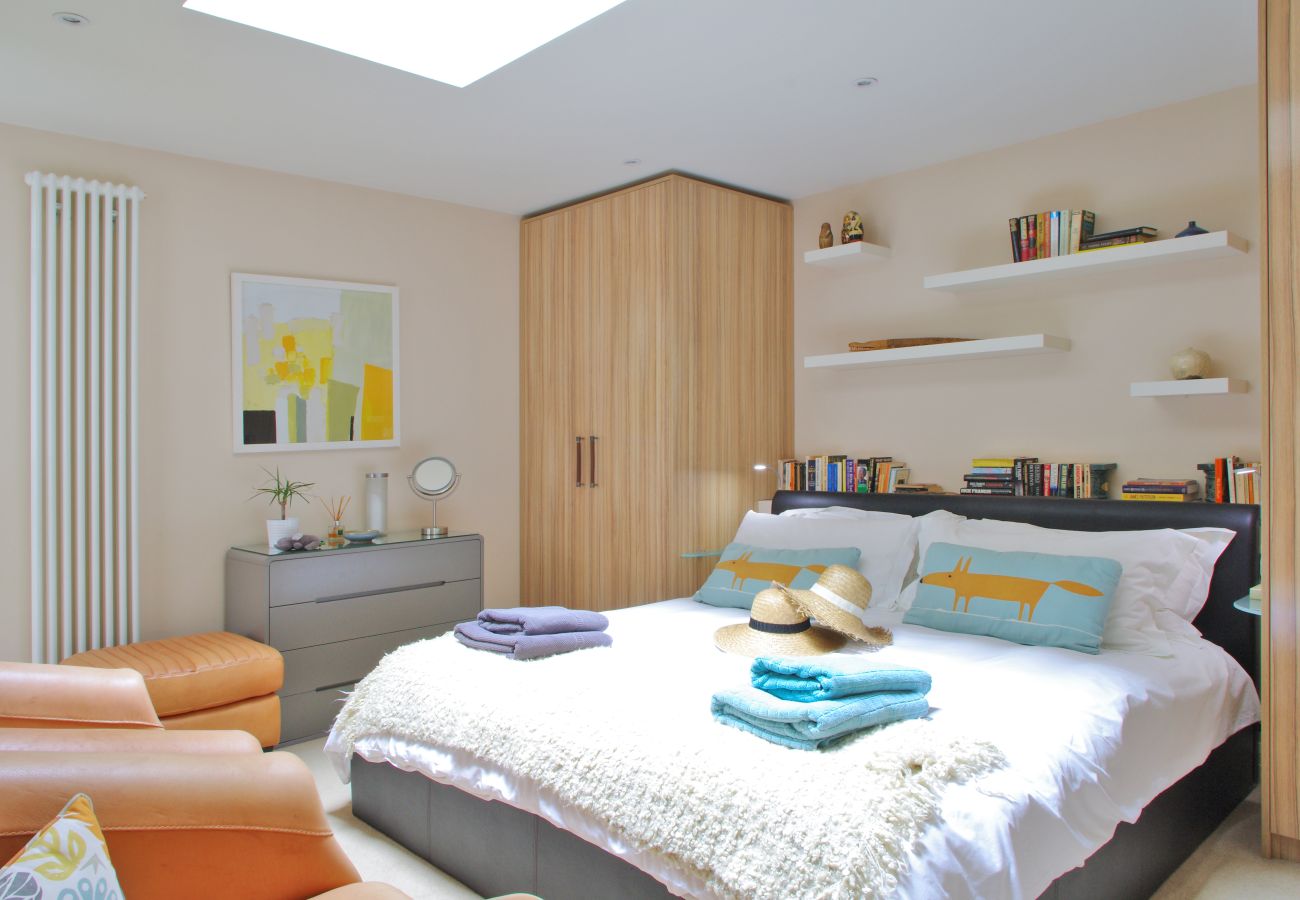 Apartment in London - Chelsea Finborough III SW10