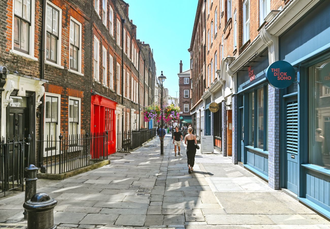 Apartment in London - Soho Cute Street W1