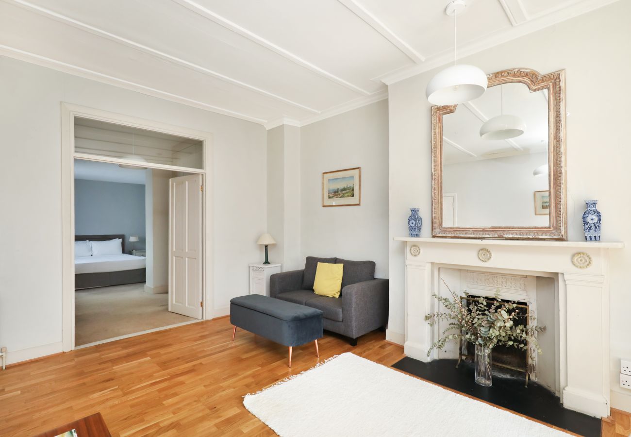 Apartment in London - Clareville Kensington SW7